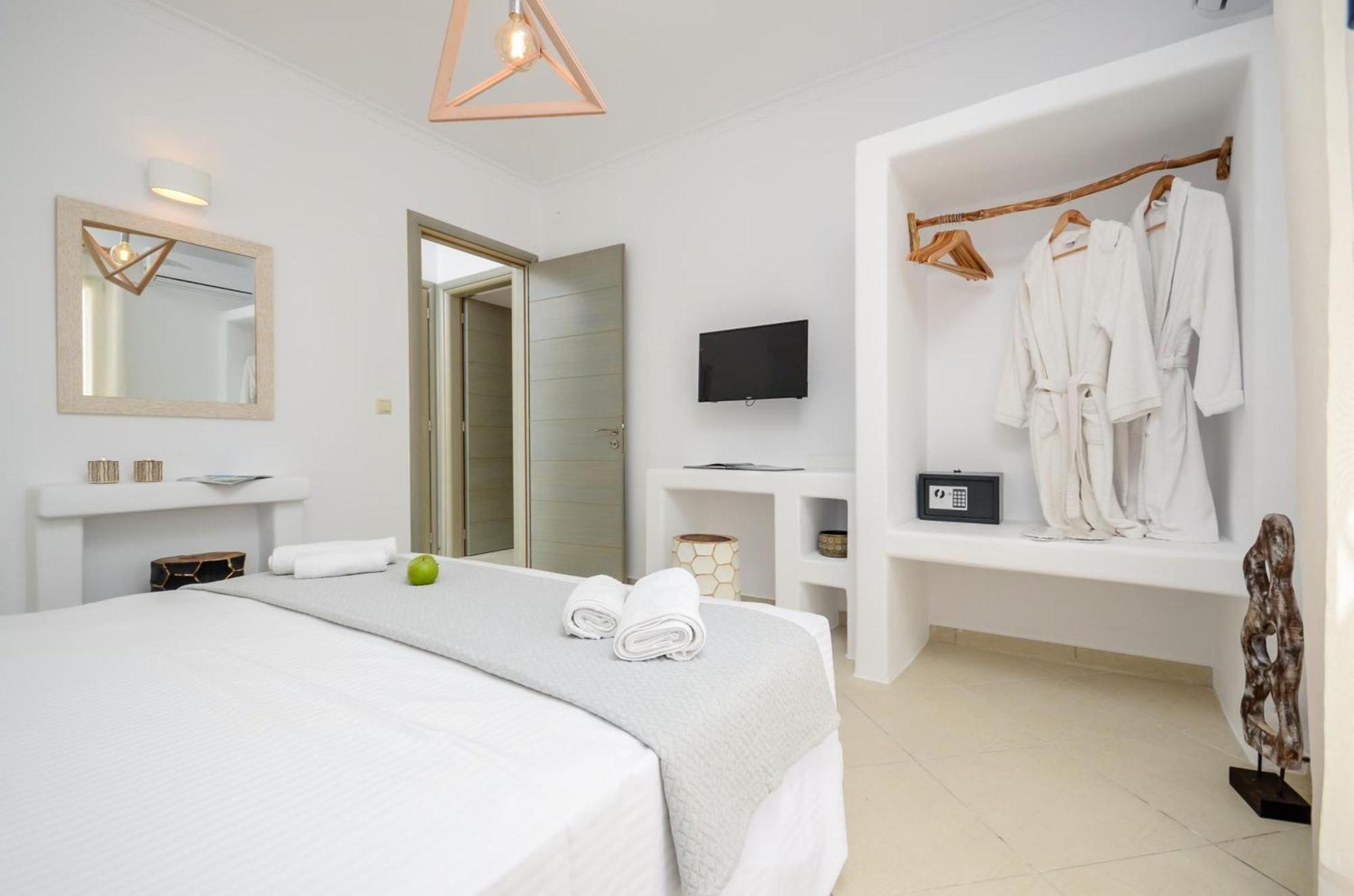 Olives Rocks Naxian Villas Agia Anna  エクステリア 写真